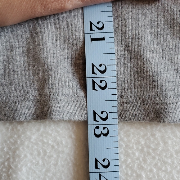 Ellen Tracy Heathered Gray T-shirt - Picture 6 of 8